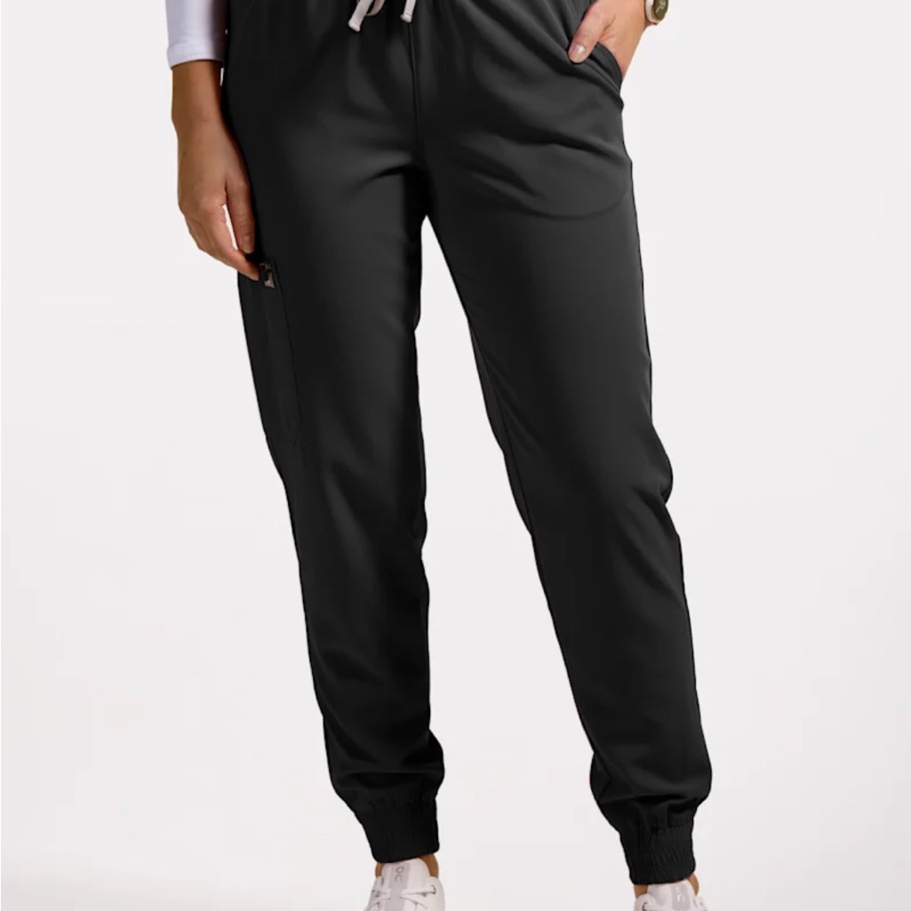 Beyond Black Women's Jogger Pants Small Tall